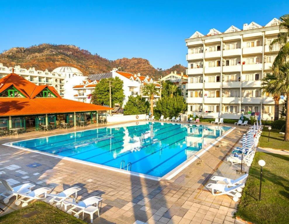 Club Pineta Hotel Μαρμαρίς Εξωτερικό φωτογραφία
