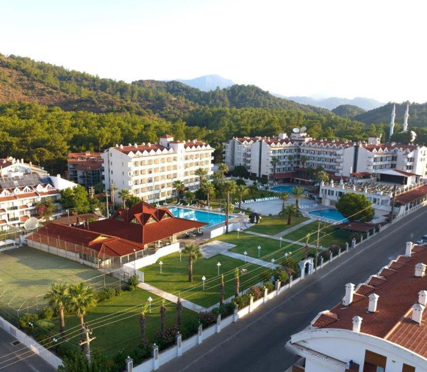 Club Pineta Hotel Μαρμαρίς Εξωτερικό φωτογραφία