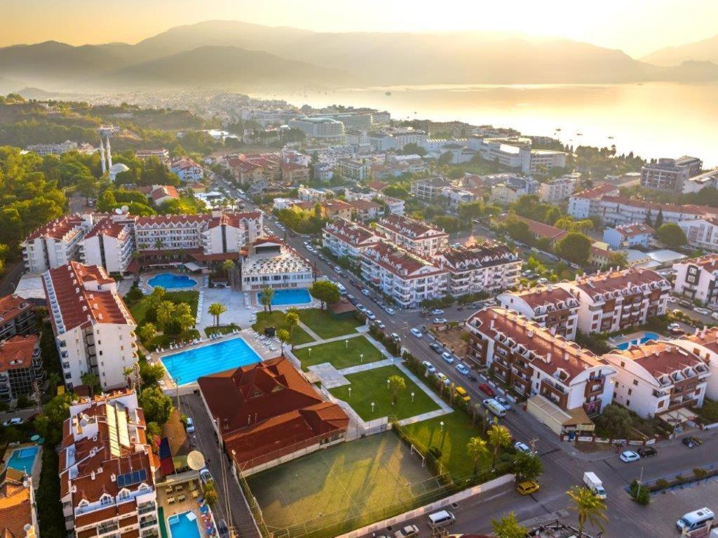 Club Pineta Hotel Μαρμαρίς Εξωτερικό φωτογραφία