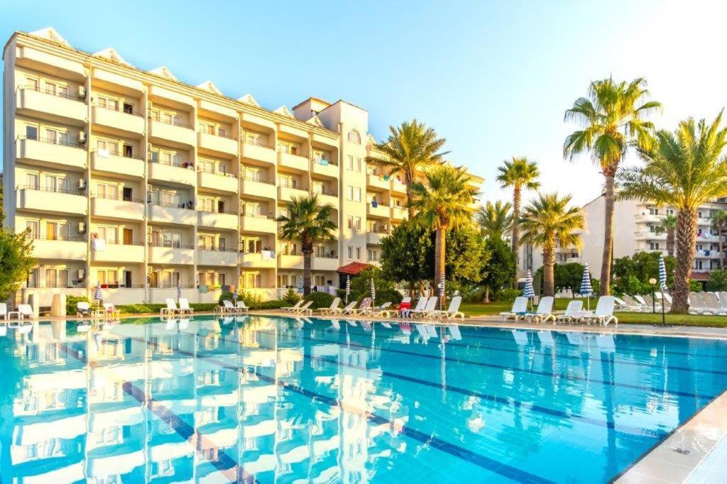 Club Pineta Hotel Μαρμαρίς Εξωτερικό φωτογραφία