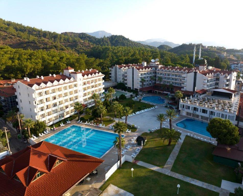 Club Pineta Hotel Μαρμαρίς Εξωτερικό φωτογραφία